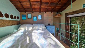 1 habitación, tabla de planchar con plancha y acceso a internet
