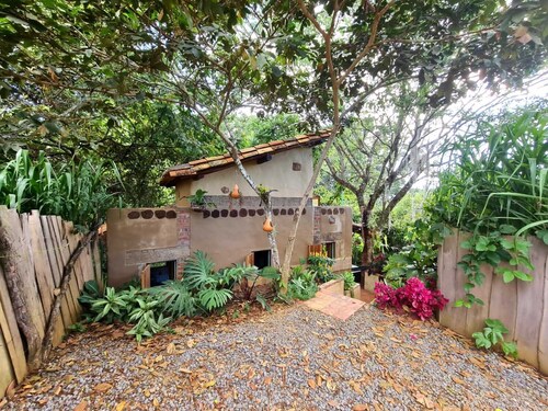 La Casita Del Bosque, a mini-hut surrounded by native forest
