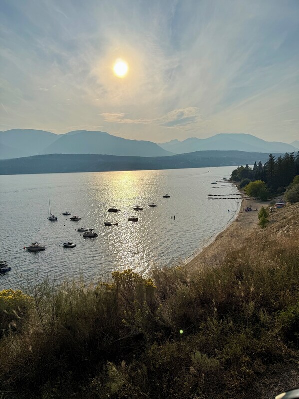 Camastros y toallas de playa 