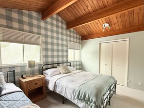 2 habitaciones, escritorio, cuna de viaje y wifi gratis 