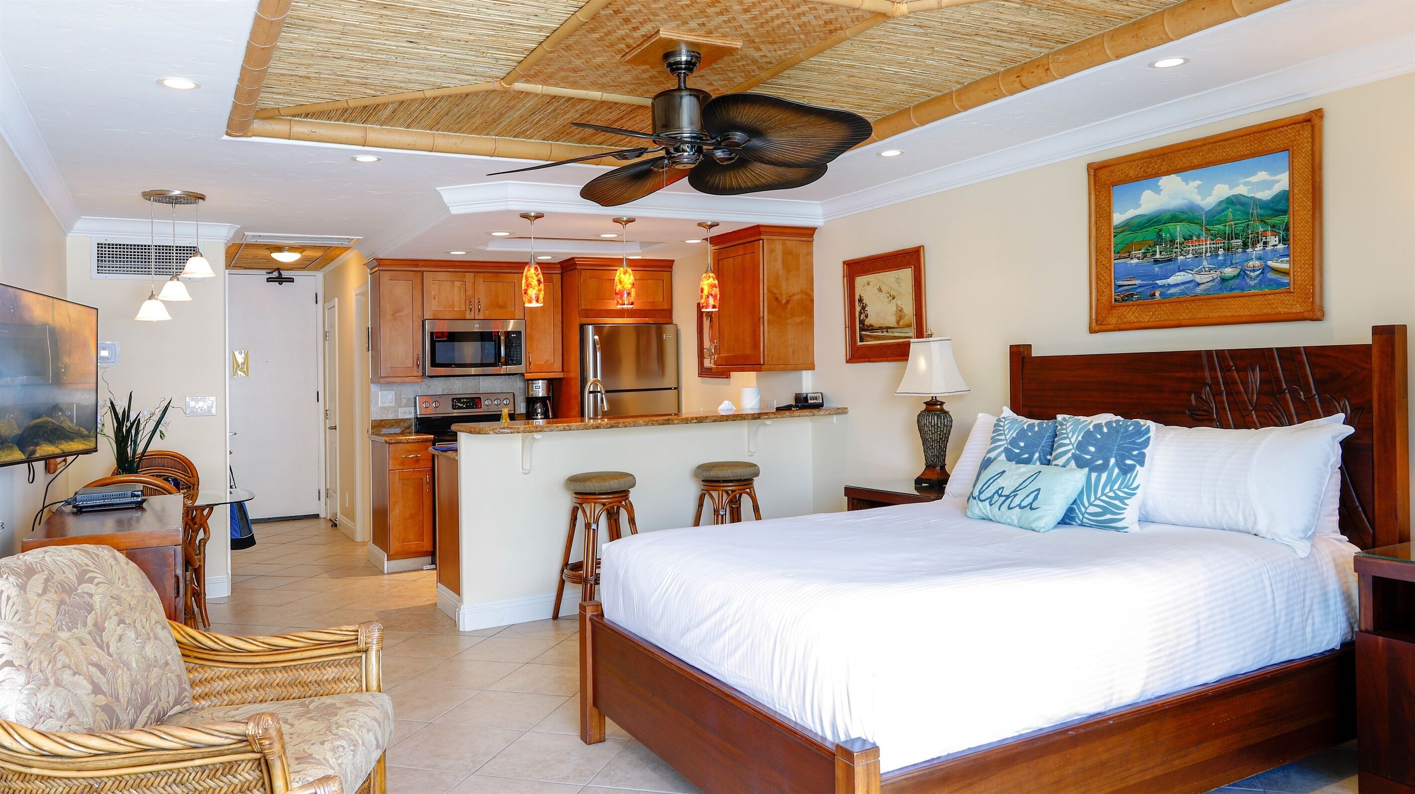 Iron/ironing board, free WiFi, bed sheets