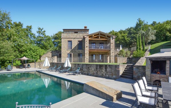 Pool - Amazing home in Lisciano Niccone (Lisciano Niccone)