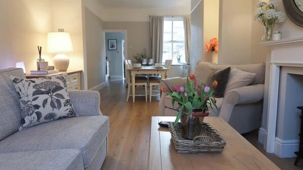 TV, fireplace, offices