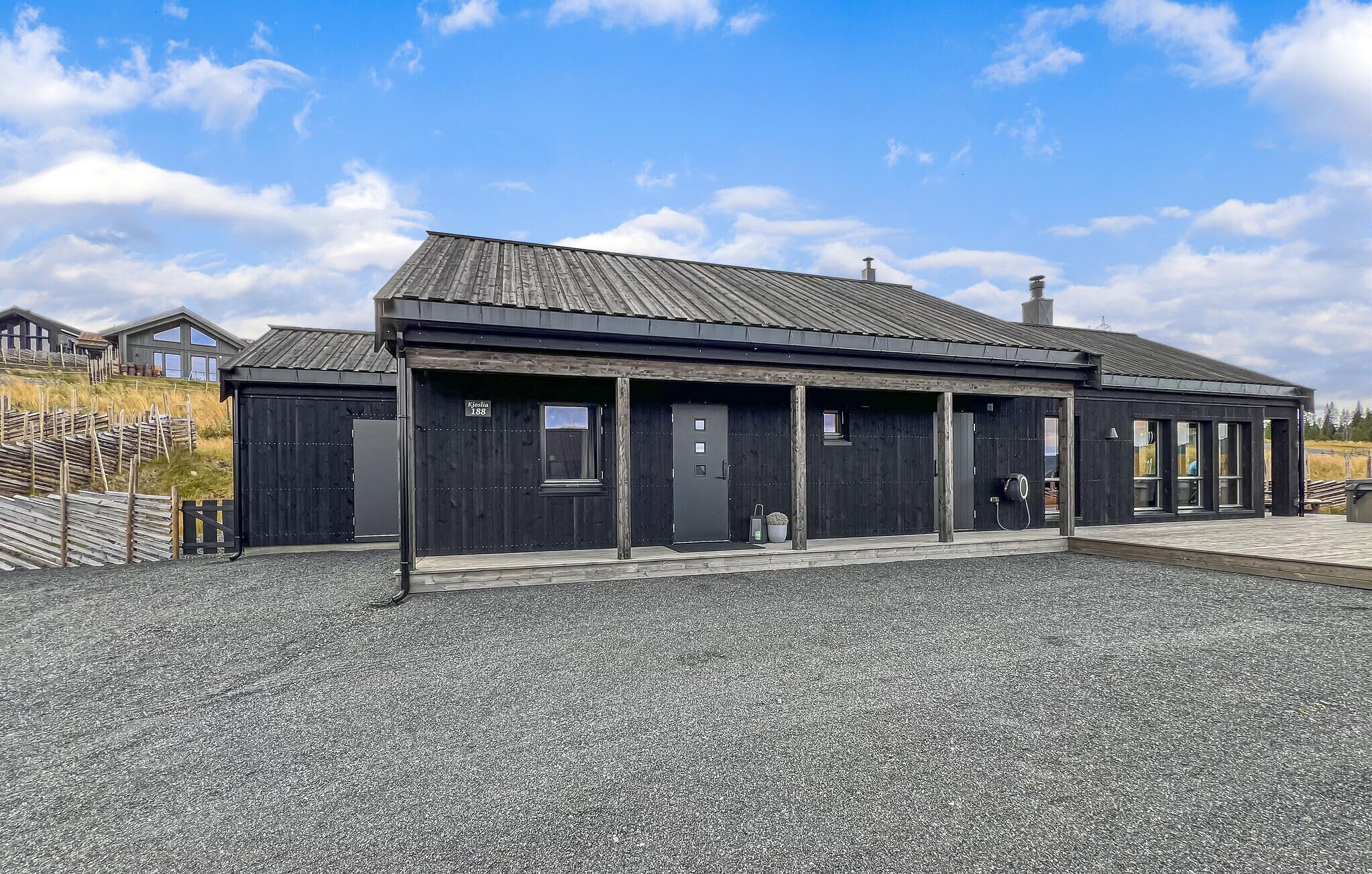 المنشأة من الخارج