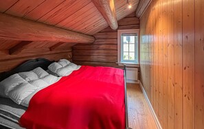 5 bedrooms, travel crib, free WiFi - Nice home in Lillehammer (Lillehammer)