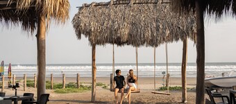 Itza BeachCluub & Bar