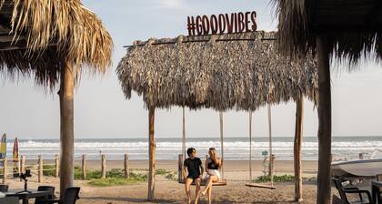 Itza BeachCluub & Bar