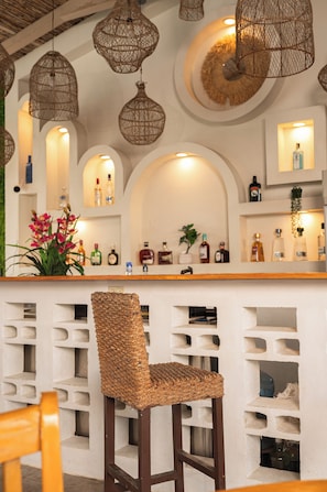 Bar junto a la alberca