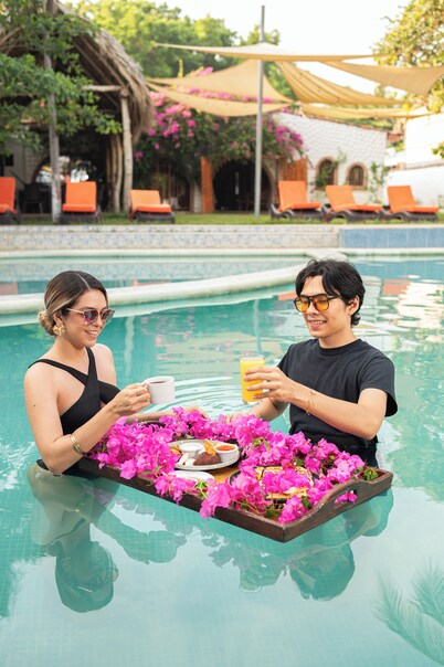 Itza 海滩俱乐部和酒吧