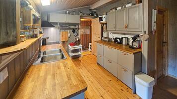 Køleskab, ovn, kogeplade, opvaskemaskine