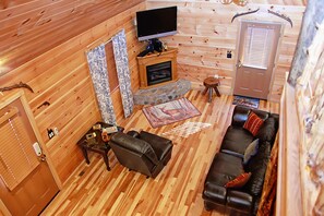 TV, fireplace, DVD player