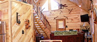 Deluxe 2 Bedroom Log Cabin