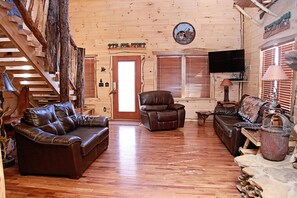 TV, fireplace, DVD player