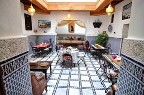 Dining - Enjoyable riad with AC in vibrant Fes : Room Fatima (Fes)