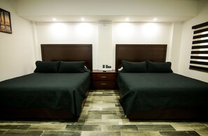 1 habitación, tabla de planchar con plancha y acceso a internet 