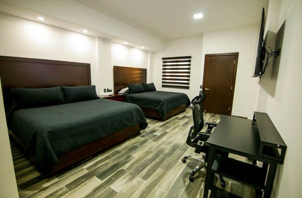 1 habitación, tabla de planchar con plancha y acceso a internet 
