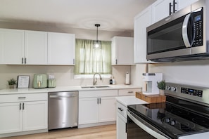 Microwave, oven, stovetop, dishwasher