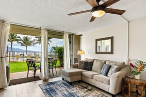 Smart TV, books - Oceanfront with Incredible Sunrise Ocean Views (Wailuku)