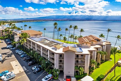 Oceanfront Condo with Central Location to Kihei & Lahaina