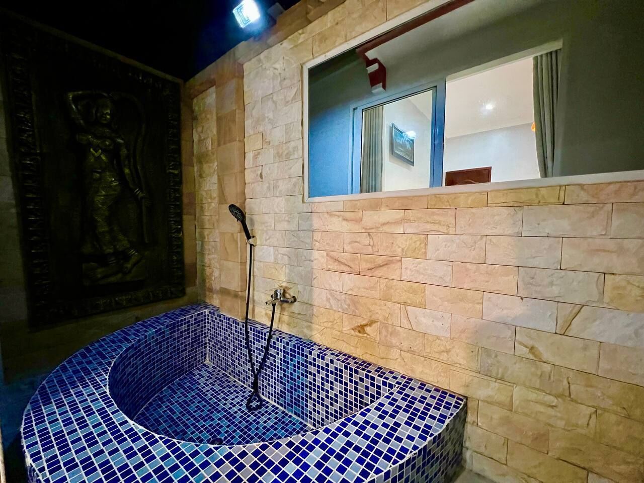 Dusche, Haartrockner, Bidet, Handtücher
