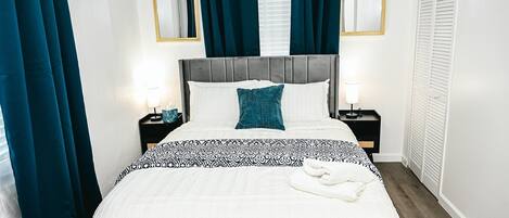 2 室のベッドルーム、アイロン / アイロン台、旅行用ベビーベッド、WiFi (無料)