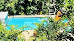 Apartment, Balkon, Poolblick | Blick vom Balkon