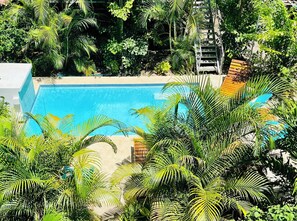 Appartement, balcon, vue piscine | Vue depuis le balcon