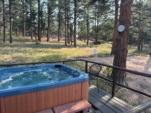 Bain à remous extérieur