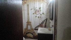 Bathroom - OLSI Accommodation (Torreón)