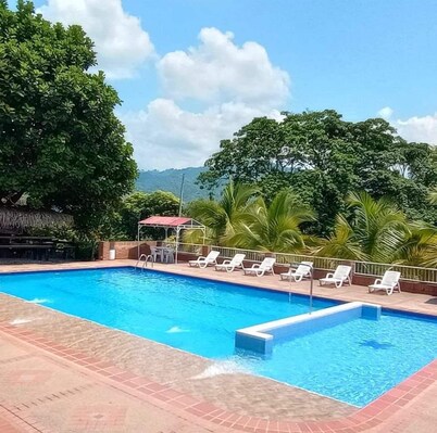 LOMA LINDA HOTEL DE NATURALEZA