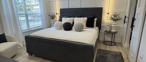 1 soverom, strykejern/-brett, wi-fi og sengetøy