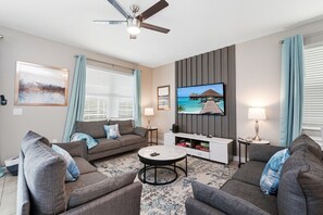 TV connectée, baby-foot, table de tennis de table