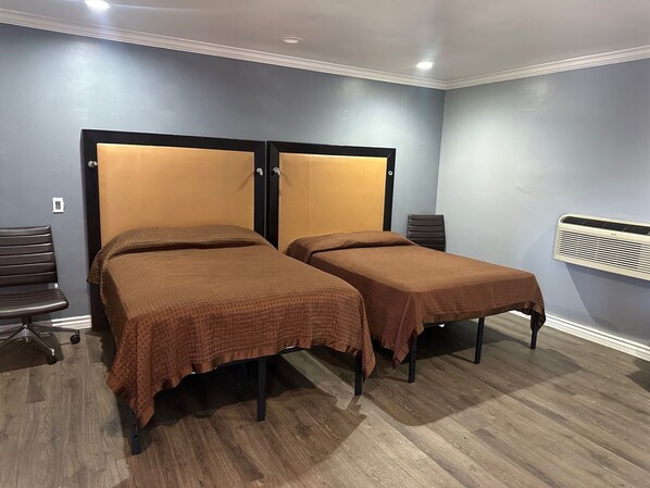 Deluxe Double Room, 2 Queen Beds | Desk, iron/ironing board, free WiFi