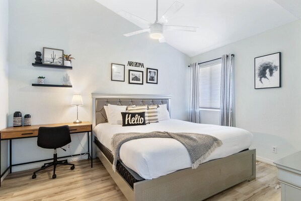 1 bedroom, desk, free WiFi, bed sheets