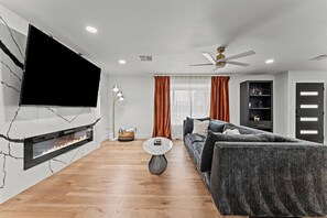 Smart TV, fireplace, ping pong
