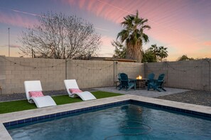 Unclassified image, 5 of 53, button