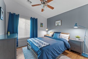 4 bedrooms, free WiFi, bed sheets