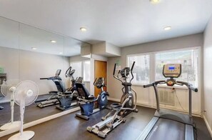 Fitness facility - Modern 2BR Condo w/ Pool Access near Old Town (Scottsdale)