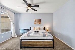 4 間睡房、熨斗/熨衫板、Wi-Fi、床單