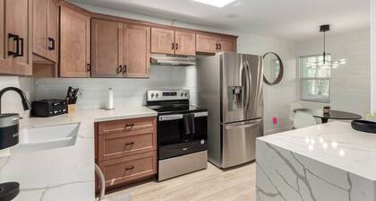 Old Town Hideout - Condo with Pool View, Ideal location in Old Town Scottsdale