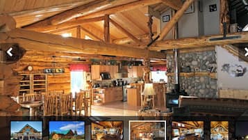 Luxury House, Kitchen, Mountain View | Living area