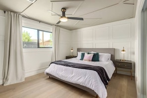 4 bedrooms, iron/ironing board, free WiFi, bed sheets