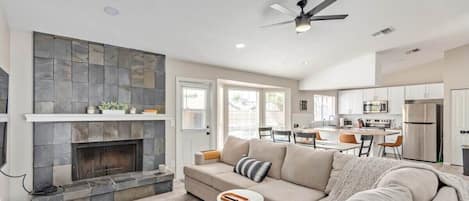 TV, fireplace, ping pong