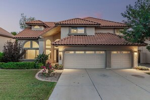 Exterior - Palomino Landing with Heated Pool, Golf - 5B/3B Private Luxury Tempe Home (Tempe)