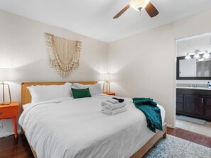 2 bedrooms, free WiFi, bed sheets