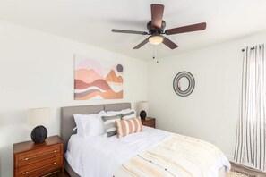 2 bedrooms, desk, free WiFi, bed sheets
