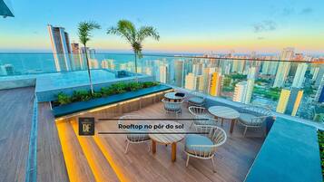 Apartment | Outdoor dining