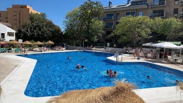 Piscine extérieure