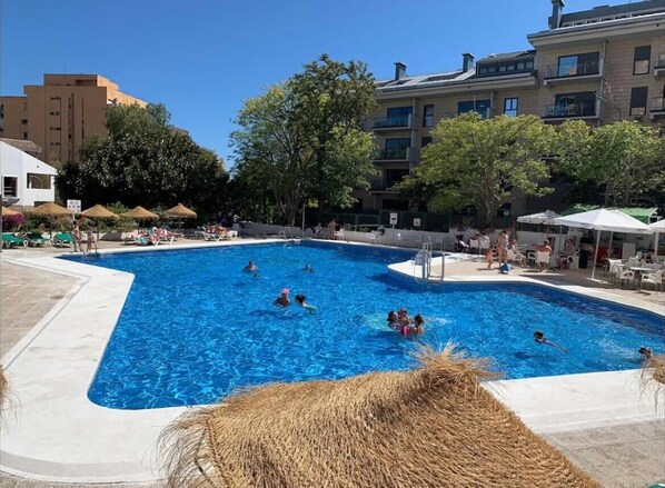 Piscine extérieure