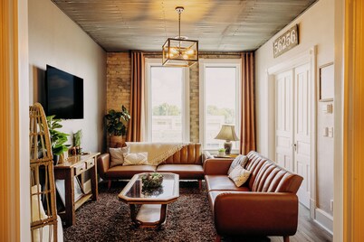 3-bedroom apartment downtown Madison